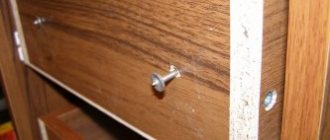 How to attach a front to a drawer?