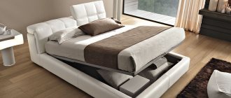 Bed with lifting mechanism
