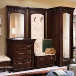 Furniture in brown tones: criteria and nuances of choice