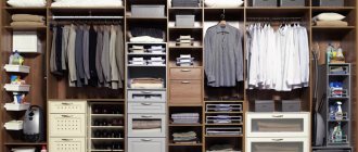 Filling a wardrobe in the hallway: tips