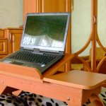 Столик под ноутбук